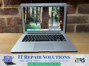 MacBook Air, 4GB RAM, 120 GB SSD, Office, Sequoia OS, great battery - Picture 1 of 9