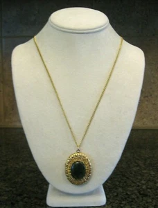 Gold Tone Filigree Bordered Locket w/ Agate? Cab on 24” Chain Necklace FREE SHIP - Picture 1 of 7