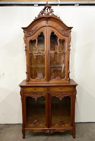Elegant French Antique Louis XV Style Vitrine/Display Cabinet in Walnut Cover