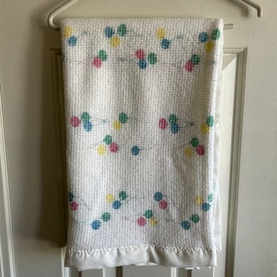 "Manta vintage Baby Morgan globos acrílico tejido gofre borde satinado 39x49""" Foto 1 de 4