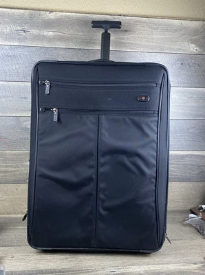 Equipaje de mano Victorinox 25” X 18” X 10” negro ⚠️leer descripción ⚠️ Foto 1 de 4
