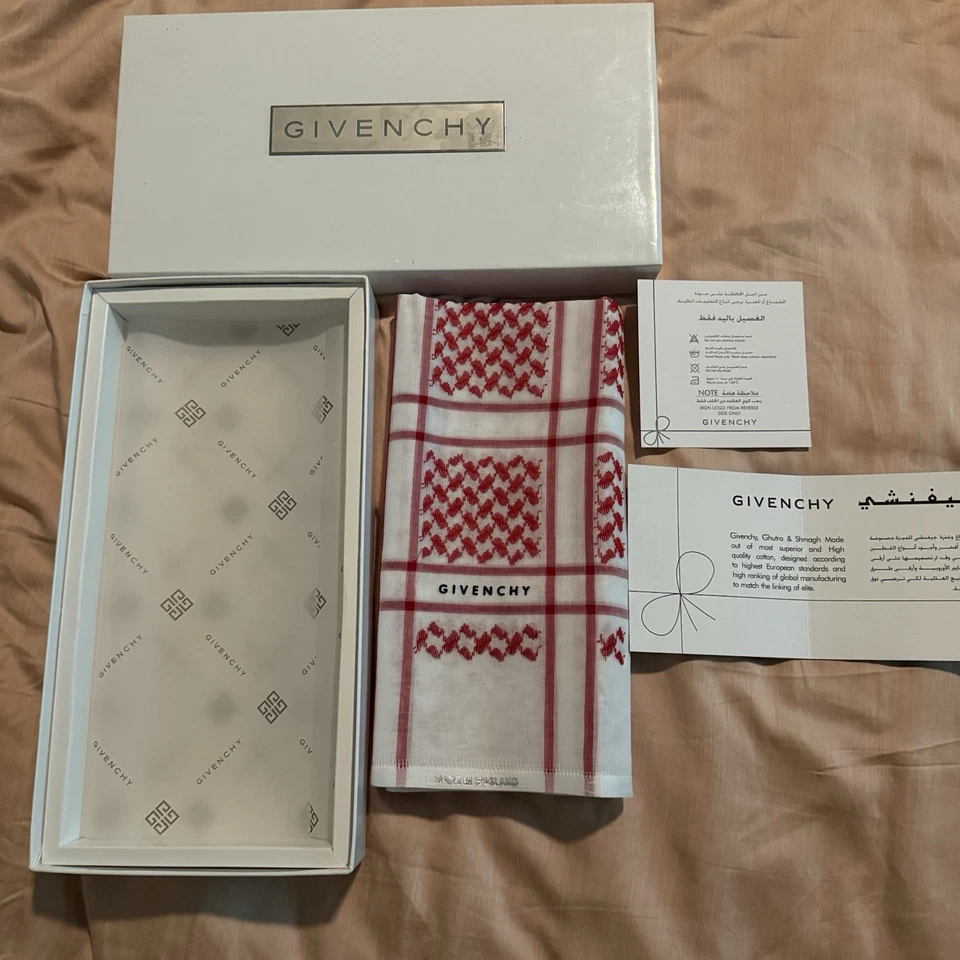 Bufanda árabe Shemagh formal de lujo Givenchy NUEVA EN CAJA 55” ROJA/BLANCA Bufanda Keffiyeh Foto 1 de 4
