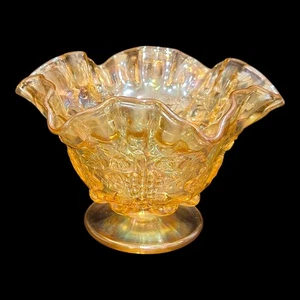 Vintage Westmoreland Ruffled Yellow Topaz Carnival Glass Bowl Paneled Grape (D4) - Picture 1 of 13