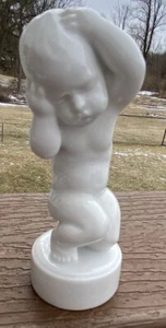 B&G Bing & Grondahl Figurine BABY w/ HEADACHE #2205 Excellent Condition - Picture 1 of 5