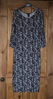 H&M black and white animal print jersey dress, M - Image 1 of 4