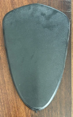 00 Honda Valkyrie Interstate GL1500 Rear Tail Light Plug Cover 80123-MBY-0000 - Image 1 of 4