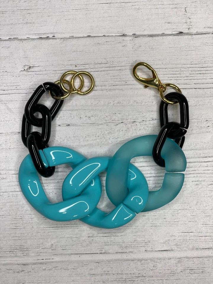 Alisha D Fashion  acrylic chunky oval link bracelet Vintage 80's - Image 1 of 1