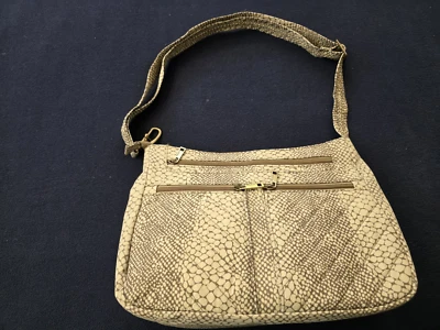 Travelon RFID Antirrobo Bandolera Viaje Bolso de Hombro Estampado Piel de Serpiente NUEVO Foto 1 de 4