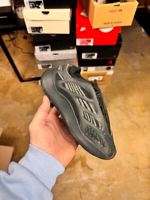 Yeezy 700 “Alvah” Size 1.5y - Image 1 of 4