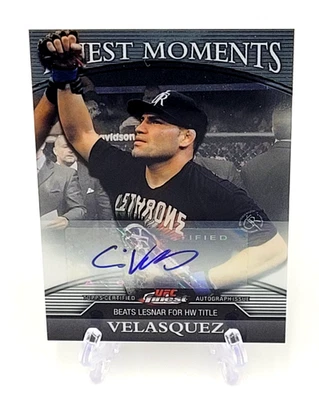 2011 Topps Finest UFC Finest Moments Autographs Cain Velasquez #FMA-CV /188 AU - Image 1 of 2