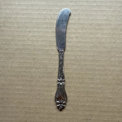 Esparcidor de mantequilla de plata esterlina Lily de Frank Whiting 5-3/4" sin mono Foto 1 de 4