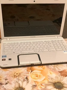 laptop toshiba satellite Intel core i5 4GB RAM - 256GB Sp. funktionsfähig W10 - Bild 1 von 11
