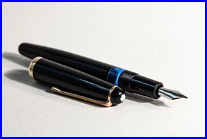 1958 Montblanc 342 Fountain Pen with MEDIUM Steel Nib - Piston Filler - Picture 1 of 7