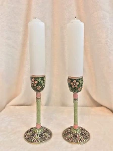 Paire de bougeoirs anciens en cristal, émail, cloisonné, rose vert, hauteur 6" - Photo 1 sur 12