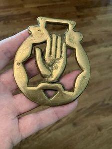 Irish Horse Brass Ornament The Red Hand Of Ulster Medallion Decoration Harness - Picture 1 of 4