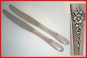 Cantidad+2 CUCHILLO 1941 COMMUNITY TUDOR FANTASY ONEIDA - Imagen 1 de 1