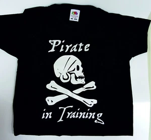 Boys Black Fruit of the Loom "PIRATE IN TRAINING" T-Shirt 4 sizes - Picture 1 of 1