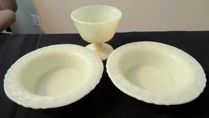 Depression McKee Laurel French Ivory Custard 2 6" Cereal Bowls 1 Sherbet - Picture 1 of 9