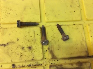78-88 Monte Camino Malibu Cutlass Regal Prix shock bolts to lower control arm - Bild 1 von 1