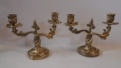 Paire de candélabres anciens en bronze – Style Louis XV rocaille – 2 bras – - Photo 1/4