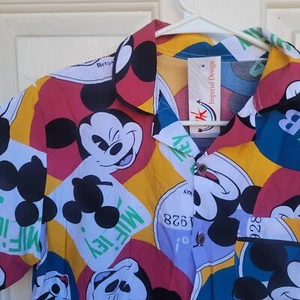 Mickey Mouse Hawaiian Shirt Mens 44- L/XL All Over Print Button Up  - Picture 1 of 10