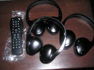 3 NEW GM FOLD FLAT HEADPHONES PONTIAC CHEVY BUICK REAR AUDIO KIT W REMOTE OEM  - Bild 1 von 4