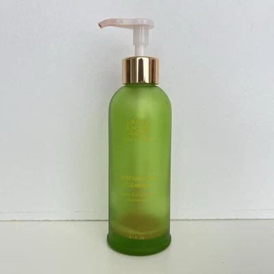 Tata Harper Regenerating Cleanser vidro verde GARRAFA VAZIA, 4,1 fl. oz. - Imagem 1 de 3