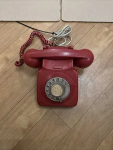 Ancien téléphone à cadran rotatif modèle GPO vers ROUGE - Photo 1/13