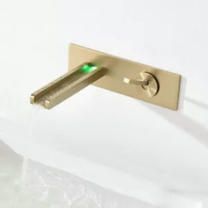 2PCs LED de montaje en pared de latón dorado Baisn Tina Mezclador Grifo Cascada Spary Grifos - Imagen 1 de 10