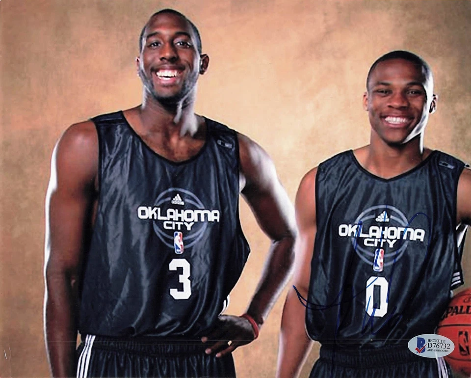 Russell Westbrook signed 8x10 photo PSAThunder Autographed UCLA Bruins Foto 1 de 1