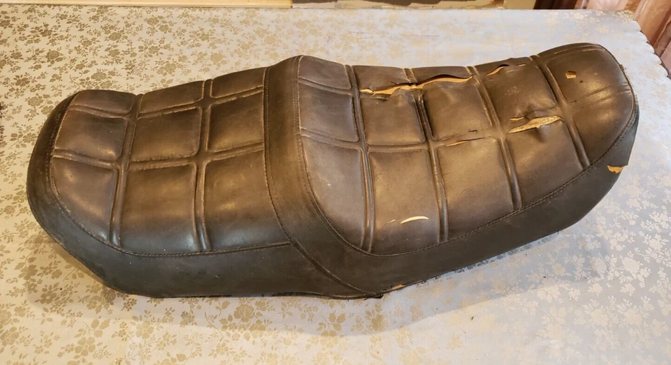 Sillín de asiento de motocicleta vintage OEM Honda CB1000 cuero negro CB 1000 Foto 1 de 4