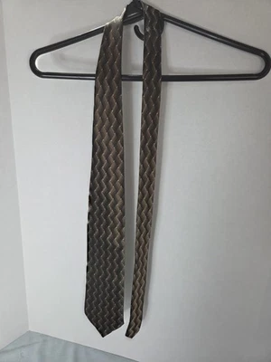 J. Ferrar Men's Neck Tie Brown And Black Zigzag Design - Image 1 of 3