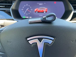 Tesla Model S 3 x Y Sandisk USB Flash Drive 4 Dashcam & Sentry Modus 64 GB | 256 GB - Bild 1 von 5