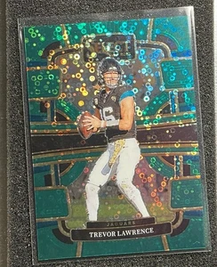 2023 Panini Select - Concourse Trevor Lawrence #46 Green Sparkle /5 - Picture 1 of 2