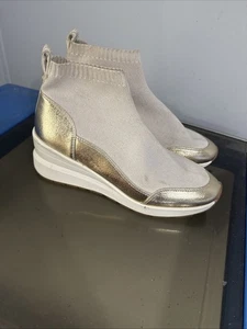 Michael Kors Gold Bootie Women's Size 9M - Picture 1 of 8