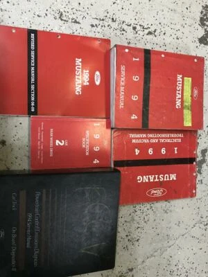 Ford Mustang 1994 taller de servicio taller de reparación conjunto manual con EVTM  Foto 1 de 4