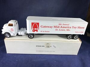 T2-38 ERTL 1:64 SCALE COLLECTABLE TRUCK - GATEWAY MID-AMERICA TOY SHOW
