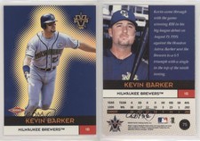 2000 Pacific Vanguard Holographic Gold /99 Kevin Barker #75
