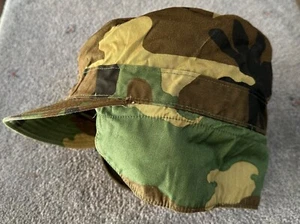 Gorra USGI Woodland Camouflage Patrol - 1989 - Mediana 58 cm - Con solapa plegable. - Imagen 1 de 7