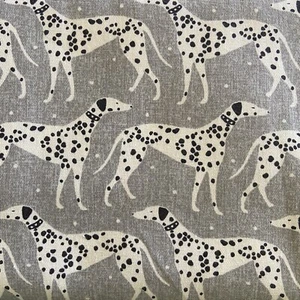 Tessuto Tela 2 Yd Cani Dalmati Grigio Dapper Novogratz - 100% Cotone - Foto 1 di 3