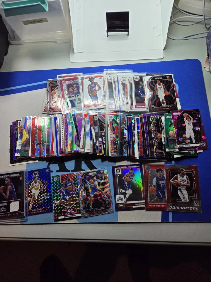 Lote del equipo Los Angeles Clippers - Novatos, Paralelos, Insertos, 123 Tarjetas 2020-2025 Foto 1 de 2