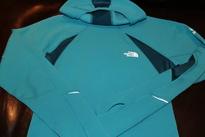 CHAQUETA HÍBRIDA PARA MUJER THE NORTH FACE MOMENTUM PULPO AZUL S $180 - Imagen 1 de 6