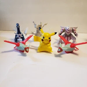 Lote de 6 juguetes Pokémon McDonalds 2017 y 2018 Palkia Reshiram Latias usados - Imagen 1 de 12