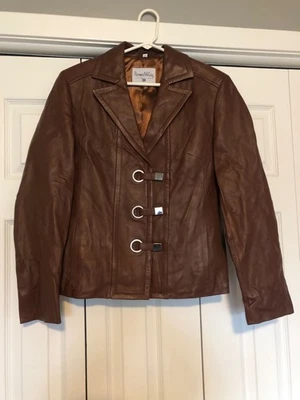 Chaqueta de cuero genuino para mujer Pamela McCoy Collections talla pequeña occidental Foto 1 de 4