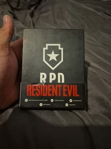 Resident Evil Pin Collectors Badge Raccoon City Police Department And Coin - Picture 1 of 3