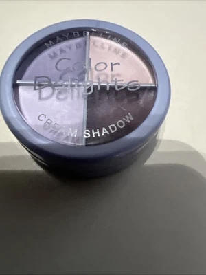 Maybelline Color Delights sombra crema ~ 119 Cabernet Carabet ~ sombra de ojos cuádruple  Foto 1 de 2