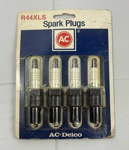 NOS Vintage AC Delco R44XLS Candele Confezione da 4 GM OEM NUOVE CON SCATOLA Made in USA - Foto 1 di 6