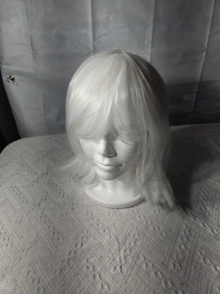 Peluca Bob corta blanca de 12 pulgadas de uso diario, juegos con disfraces Foto 1 de 1