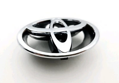 1997-2001 TOYOTA CAMRY FRONT GRILLE CHROME EMBLEM BADGE LOGO - Image 1 of 3
