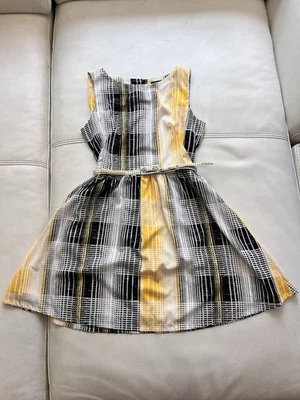 Banana Republic fit & Flare Women’s size 4 Dress black and yellow with belt - Image 1 of 4
